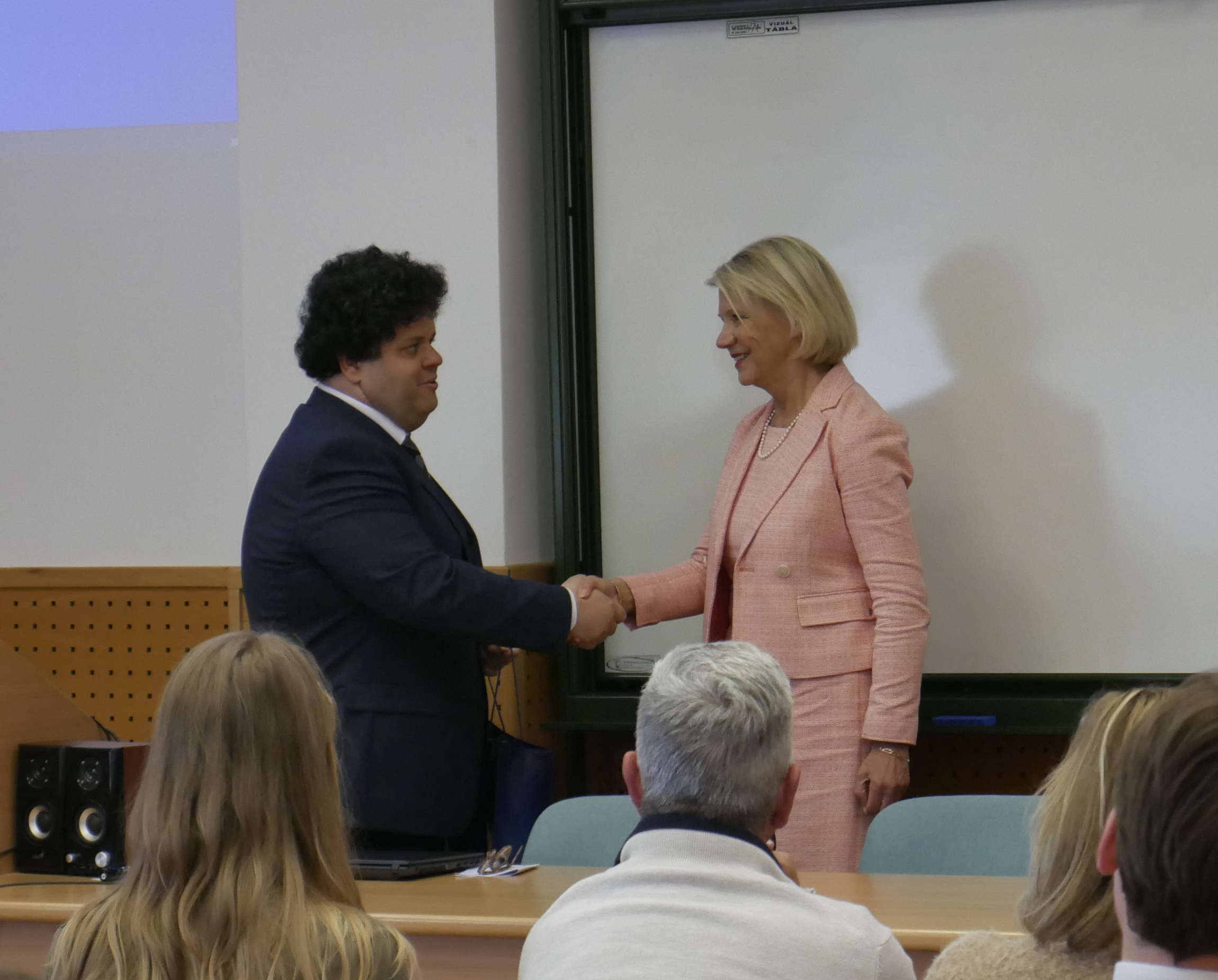 dr. Mohay Ágoston és Desirée Bonis