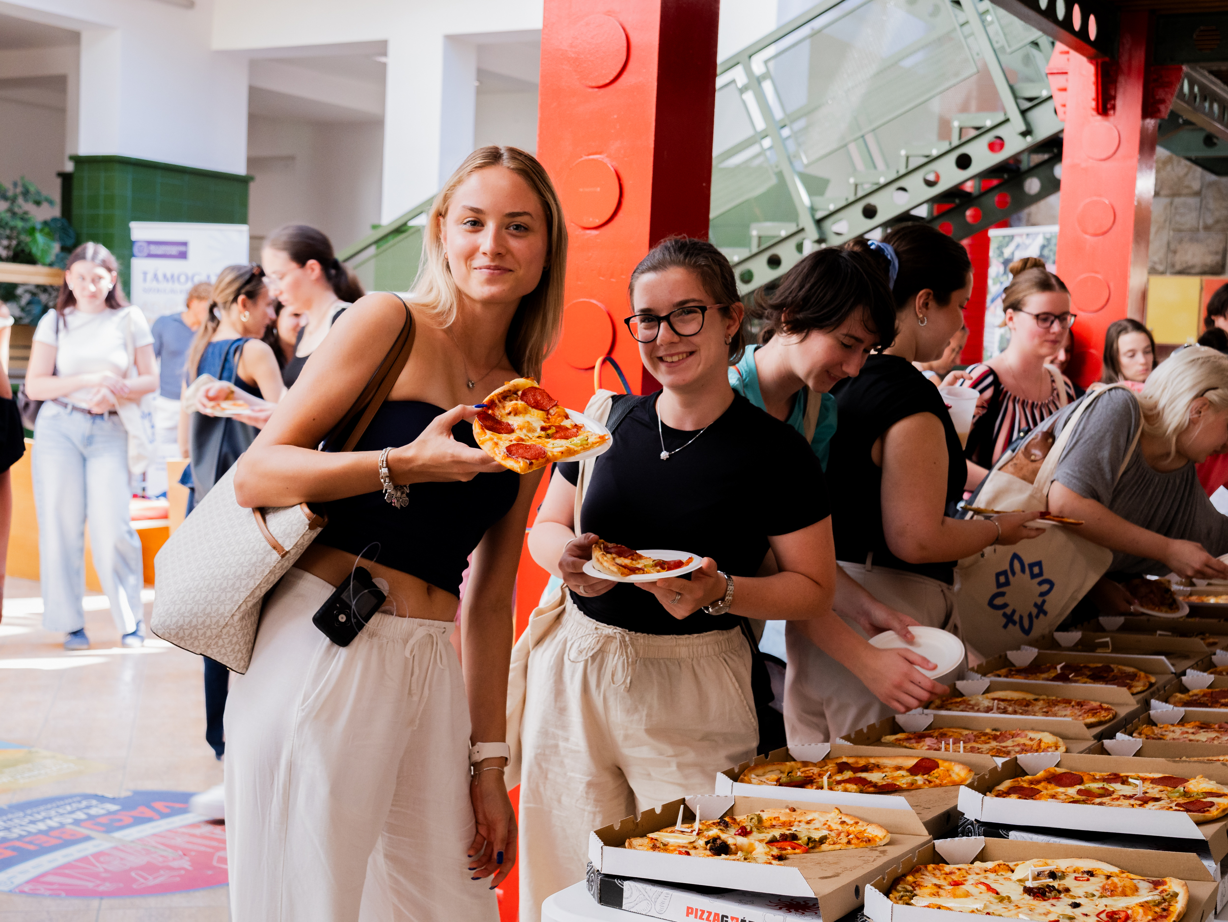pizzázás